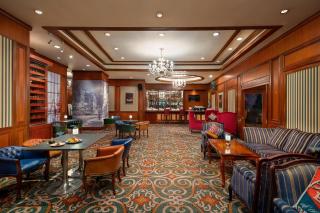 Crowne Plaza Hotel & Suites Landmark Shenzhen by IHG - Nearby Luohu Border, Indoor heated swimming pool, Complimentary Welcome Drink - Shenzhen - 3