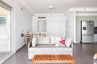 O&O Group - Stunning Sea View 3 BR Apartment Iconic Tower - Bat Yam - 6