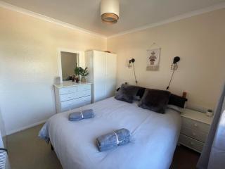 2 Bedroom Holiday Chalet near Bude - Kilkhampton - 8