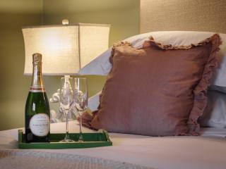 Beehives Cottage at Woodhall Estate - 7