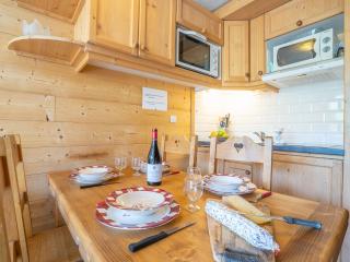 Apartment Lauzières 307 by Interhome - Val Thorens - 2