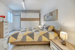 Stylish 2BR Apartment in central St Julians - 7