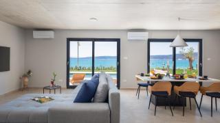 Beachfront Villa Tota with Pool - Kaštela - 8