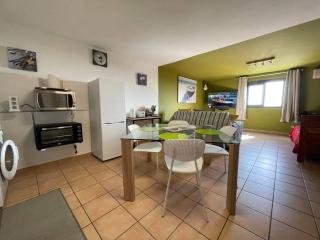 Immense StuDio 51 jusqu'à 4 personnes avec vue mer - Saint-Denis - 4