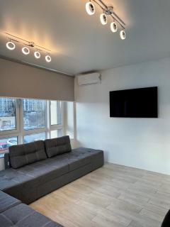 New 3 rooms apartment near the metro station - Kiev - 6