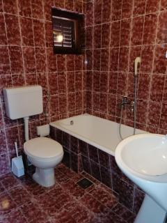 Lovely 2-bedroom apartment in Budva - 5