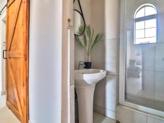 Featherwood Farm & Nyala Lodge - Rayton - 5