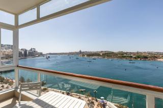 Stunning - Seafront 3-Bedroom 6th Floor - Sliema - 0
