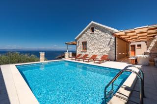 Seafront Villa Endless View - Blato - 0