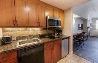 Premium Unit 4667 - Studio - Fraser Crossing Founders Pointe condo - 5