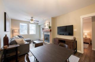 Premium Unit 4547 - One Bedroom withKitchenette - Fraser Crossing Founders Pointe condo - 6