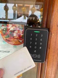 Boonnark Bed Night Bazaar no car parking - 9