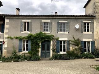 Maison Verdeau - Yviers - 0