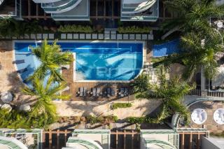Boulevard 123 D - Apartamento com 3 dormitórios em elegante condomínio com piscina aquecida na praia do centro de Bombinhas - Bombinhas - 1