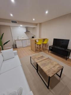 Apartamentos Turísticos MENCÍA - Monforte de Lemos - 5