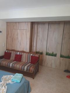 Mona's guesthouse - 8