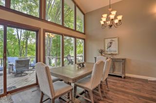 Lakefront Home with Fishing Dock and Fire Table! - Hollister - 5