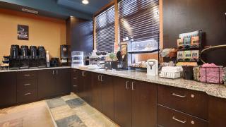 Best Western Bonnyville Inn & Suites - Bonnyville - 4