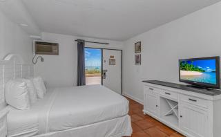 Direct Ocean Front King Suite! Sea Mist Resort 20102 - Perfect for 2-4 guests! - Myrtle Beach - 7