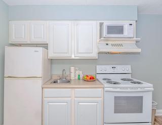 Renovated and Modern! Beautifully Updated Queen Suite! Sea Mist Resort 50410 Perfect for 2-4 guests! - Myrtle Beach - 1
