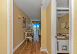 Beautiful Ocean Front Double Queen Suite with Full Kitchen, Sea Mist Resort 20705 - 3