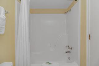 Beautiful Ocean Front Double Queen Suite with Full Kitchen, Sea Mist Resort 20705 - Myrtle Beach - 1