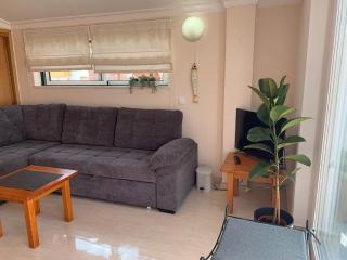 House with a BBQ terrace in the centre of Lagos - 4