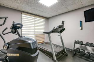 Best Western Waukesha Grand - Pewaukee - 4