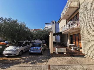 Apartment and Rooms Mrkovic - Vodice - 1