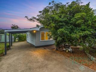 The Buoys - Blairgowrie - 9