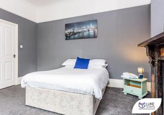 Luke Stays - Brandling Street - Monkwearmouth - 0