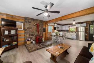 Buckner’s Getaway! Close to town, lake and river! - Bryson City - 4