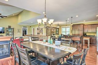 Waterfront Getaway with Fire Pit and Game Room! - Iva - 4