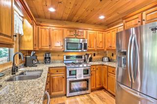 Serene Blue Ridge Cabin about 3 Mi to Downtown! - 5