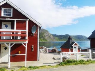 Fishingland Sarnes Rorbuer - - 8