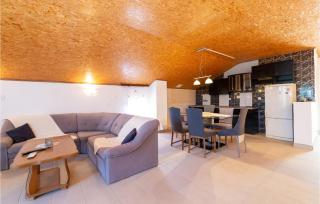Lovely Apartment In Benkovac With Wifi - Benkovac - 2