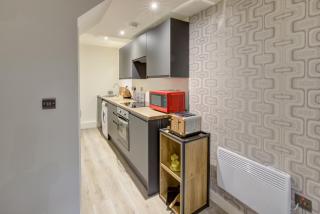 Stylish 'New York Loft' 2 Bed Apartment - Bradford - 5