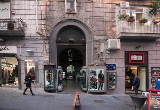 La residenza Napoli short let Monolocale Standard Via Chiaia 82 Napoli - Napels - 3