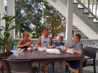 The Great House Inn - 4