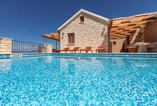 Seafront Stone Villa - Blato - 0
