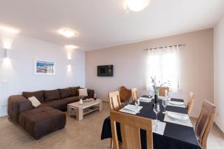Seafront Stone Villa - Blato - 1
