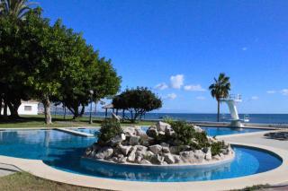 Castle Beach House Luxury Beachfront Villa - Malaga - 9