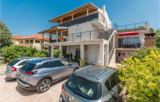 3 Bedroom Amazing Apartment In Turanj - Turanj - 4