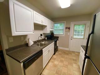 Charming Condo Near Downtown, NCSU and PNC Arena - Raleigh - 1