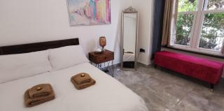 Luxury London Garden home sleep 7, 2 mins to metro - Londra - 0