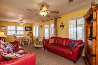 Beach Barn by Oak Island Accommodations - Oak Island - 9