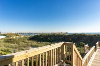 Beach Barn by Oak Island Accommodations - Oak Island - 6
