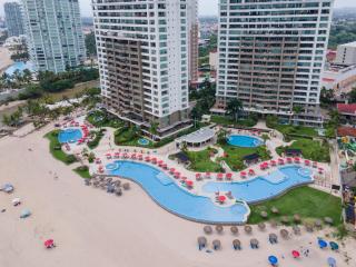 Ocean Front Condo Sleeps 4 Adults-Grand Venetian T3000-1606 - Puerto Vallarta - 0