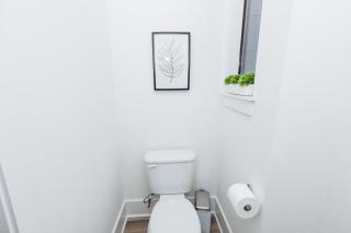 Beautifully Decorated, Modern Downtown Houston Home - 2