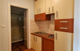 Amazing Home In Skabrnja With Sauna - 9